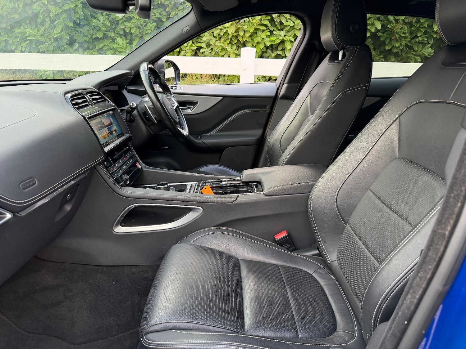 Used Jaguar F-Pace 2017 for sale - 76336721: Photo 12