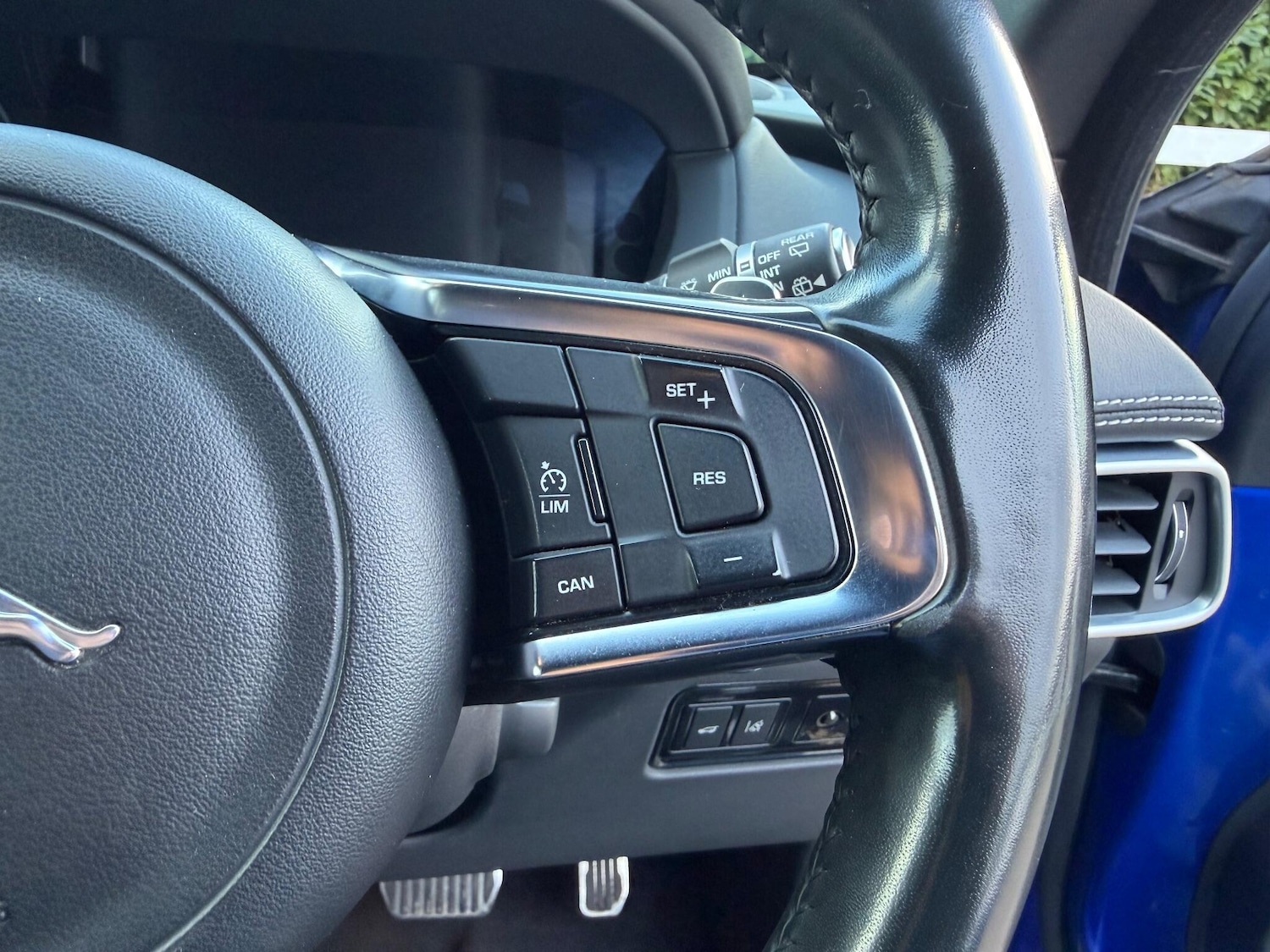 Used Jaguar F-Pace 2017 for sale - 76336721: Photo 26