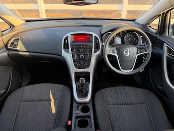 Used Vauxhall Astra 2011 for sale - 79471517: Photo