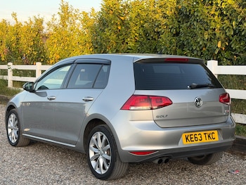 Used Volkswagen Golf 2013 for sale - 78752475: Photo