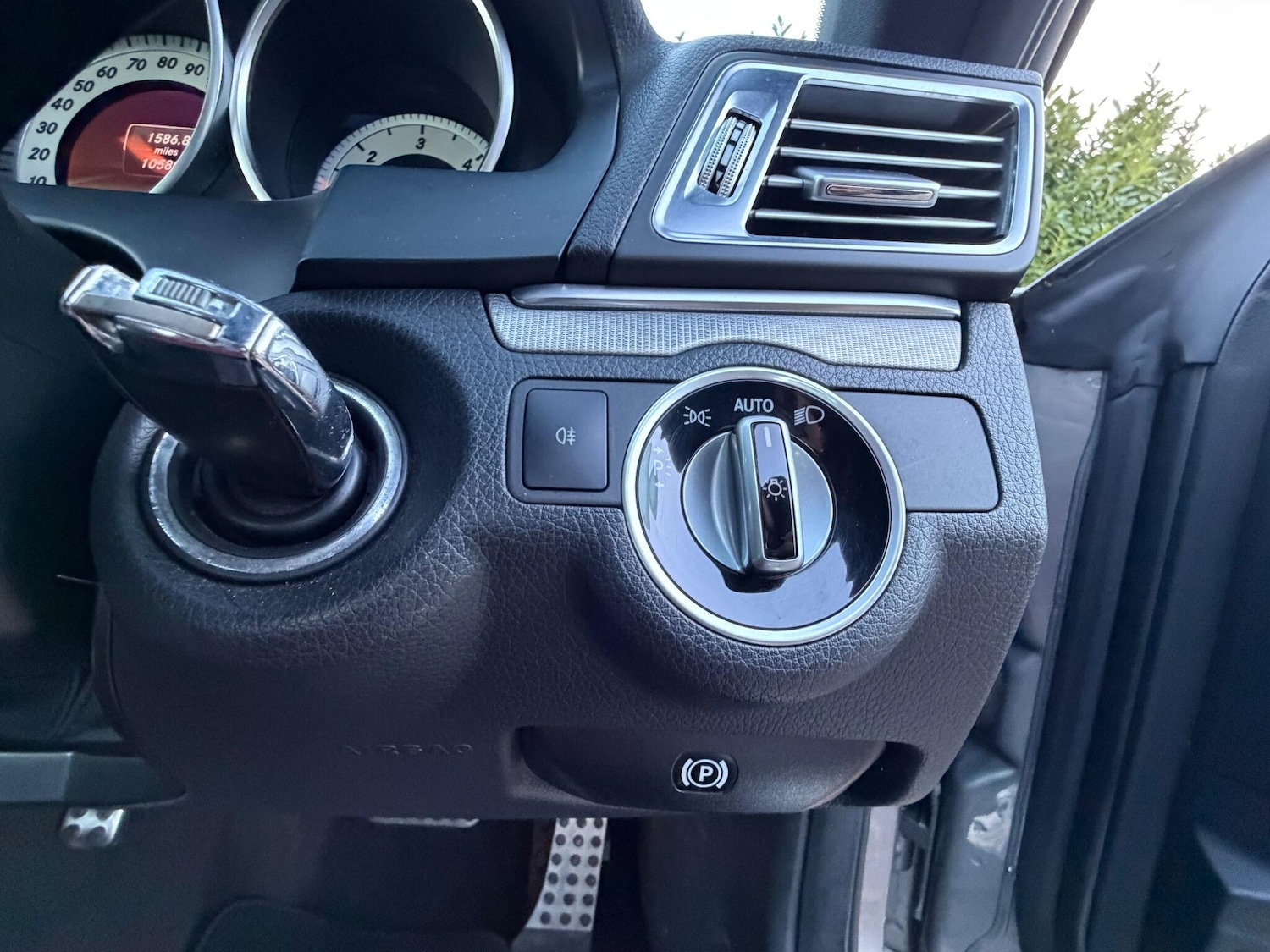 Used Mercedes-Benz E Class 2015 for sale - 76824437: Photo 24