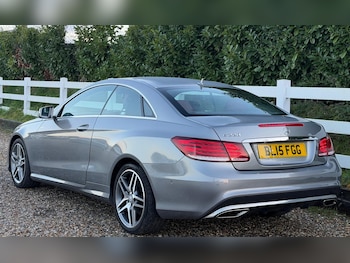 Used Mercedes-Benz E Class 2015 for sale - 76824437: Photo