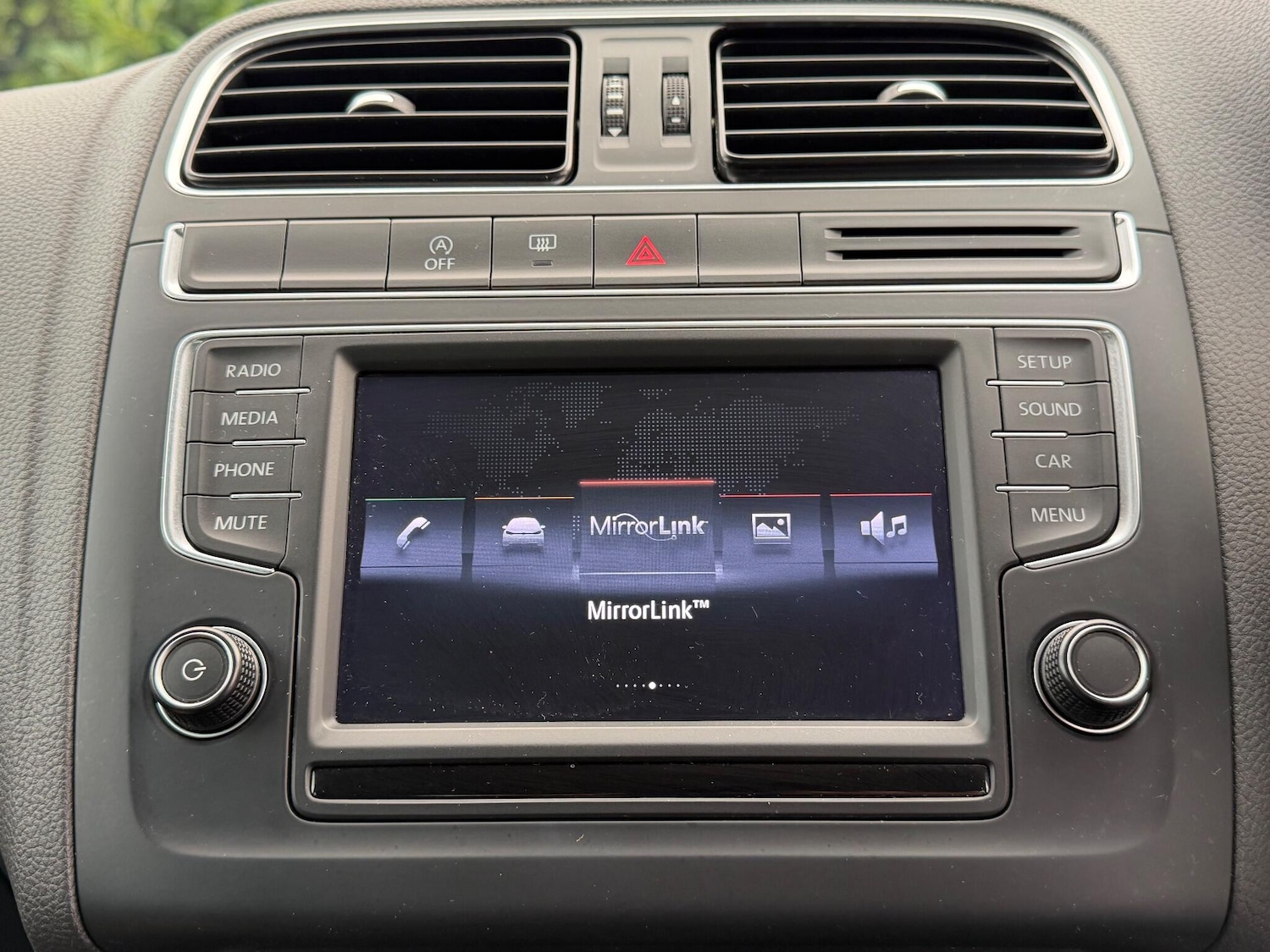 Used Volkswagen Polo 2015 for sale - 76824432: Photo 30