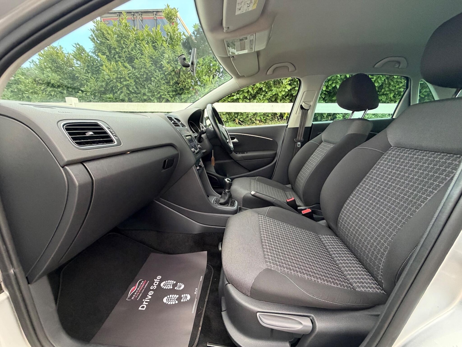 Used Volkswagen Polo 2015 for sale - 76824432: Photo 36