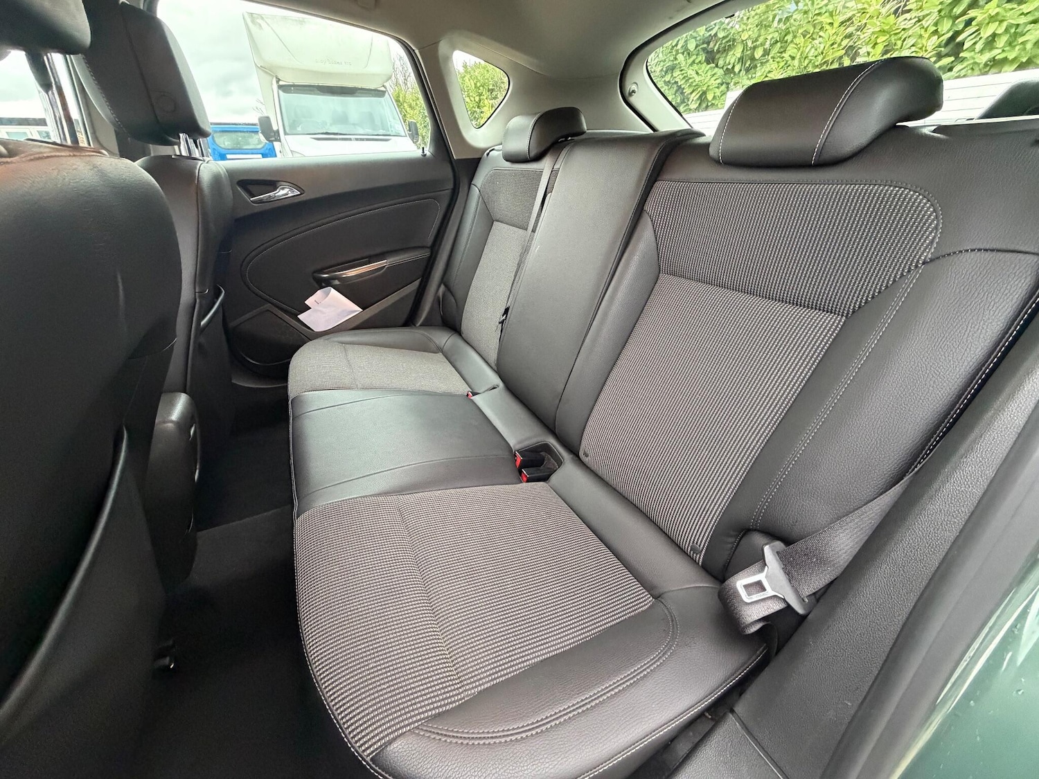 Used Vauxhall Astra 2011 for sale - 77163339: Photo 16