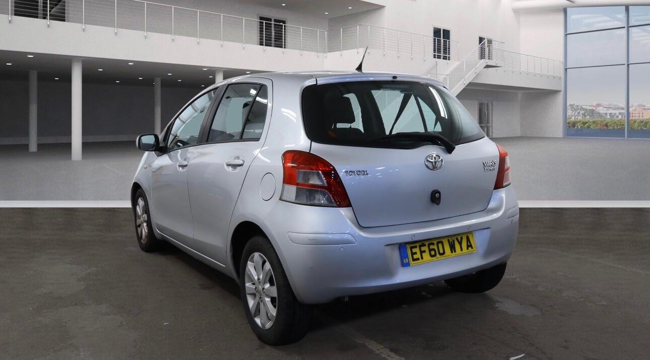 Used Toyota Yaris 2011 for sale - 78019697: Photo 2