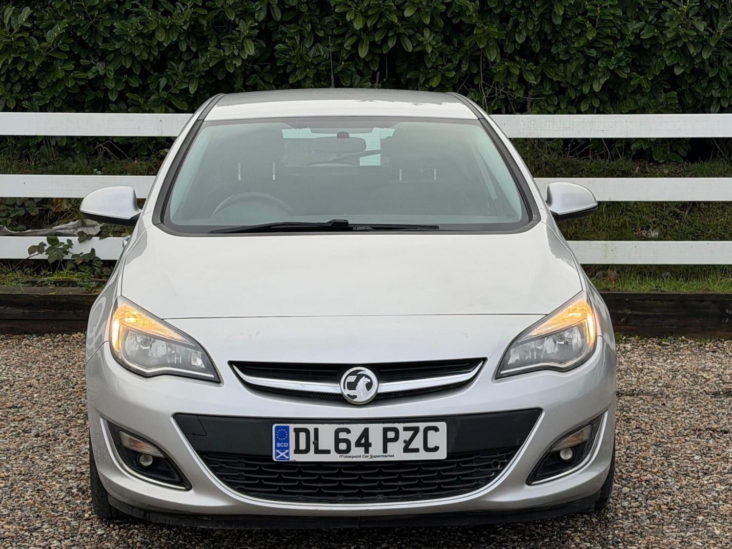 Used Vauxhall Astra 2014 for sale - 77321057: Photo 2