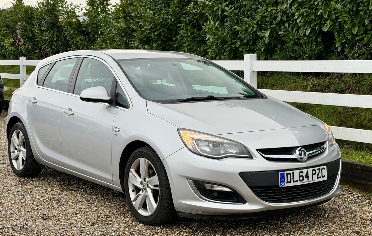 Used Vauxhall Astra 2014 for sale - 77321057: Photo 6