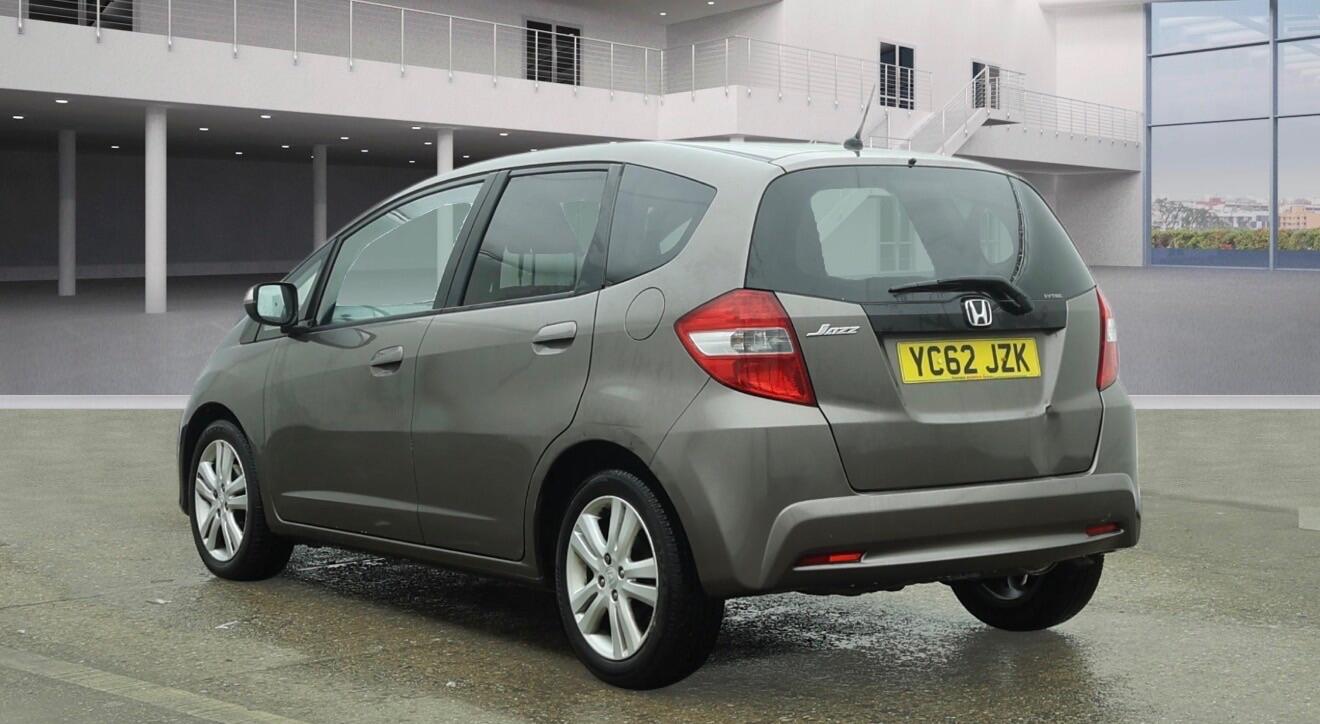 Used Honda Jazz 2012 for sale - 77645909: Photo 5