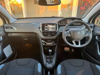Used Peugeot 208 2013 for sale - 74508726: Photo