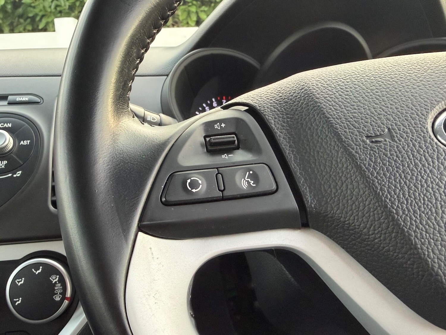 Used Kia Picanto 2014 for sale - 76823859: Photo 25