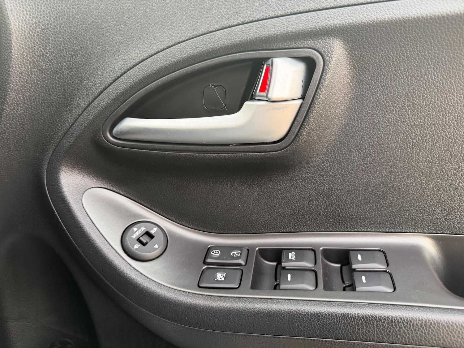 Used Kia Picanto 2014 for sale - 76823859: Photo 28