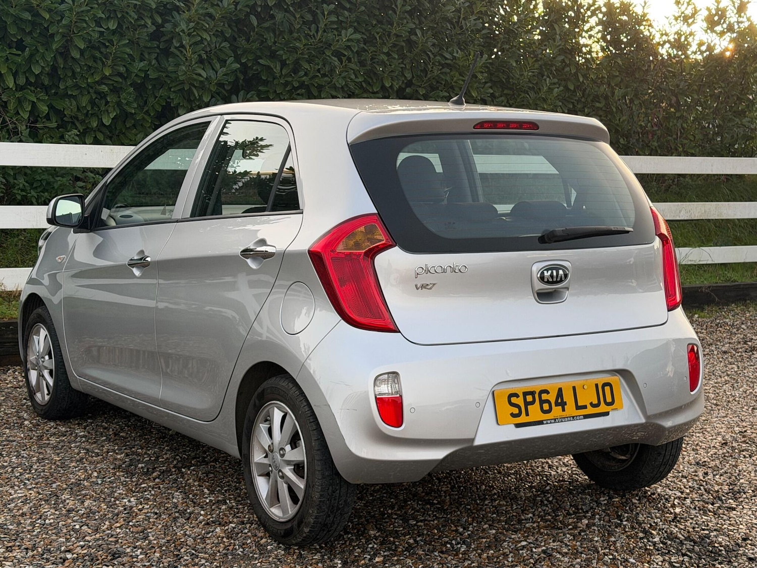 Used Kia Picanto 2014 for sale - 76823859: Photo 9