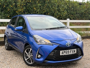 Used Toyota Yaris 2020 for sale - 78810198: Photo