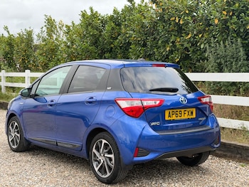 Used Toyota Yaris 2020 for sale - 78810198: Photo