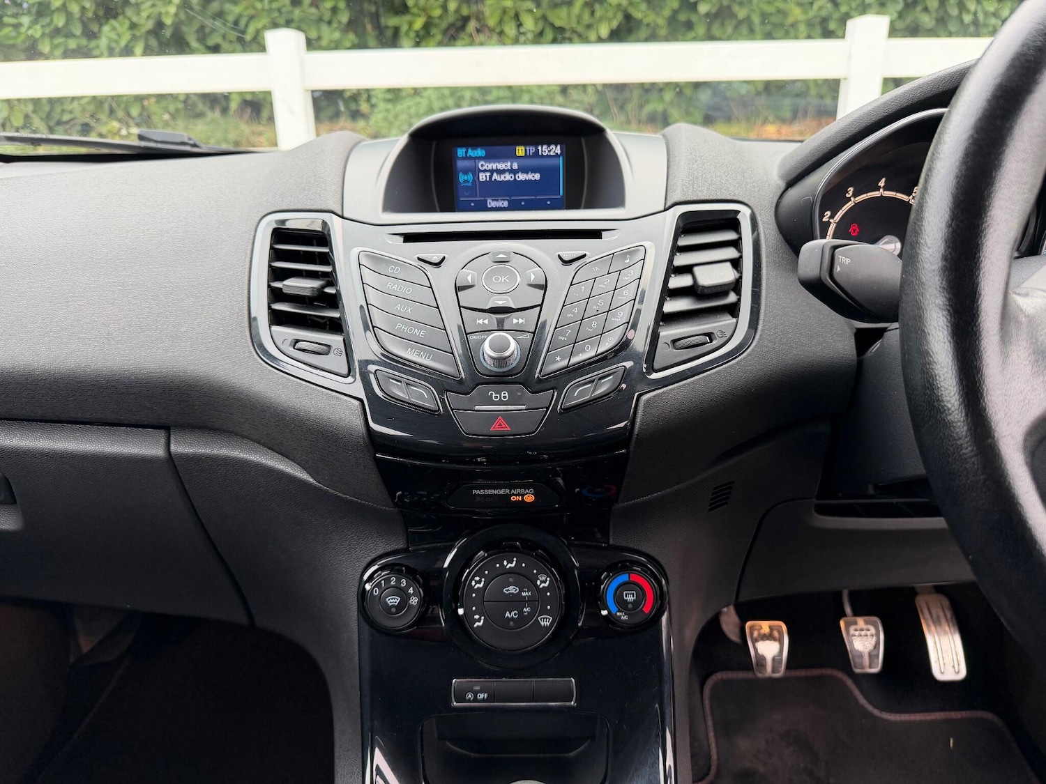 Used Ford Fiesta 2016 for sale - 76422975: Photo 2