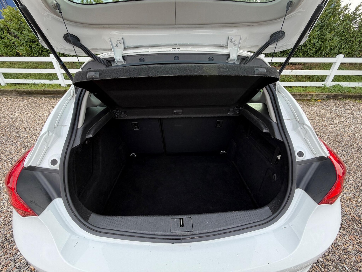 Used Vauxhall Astra 2014 for sale - 76423658: Photo 24