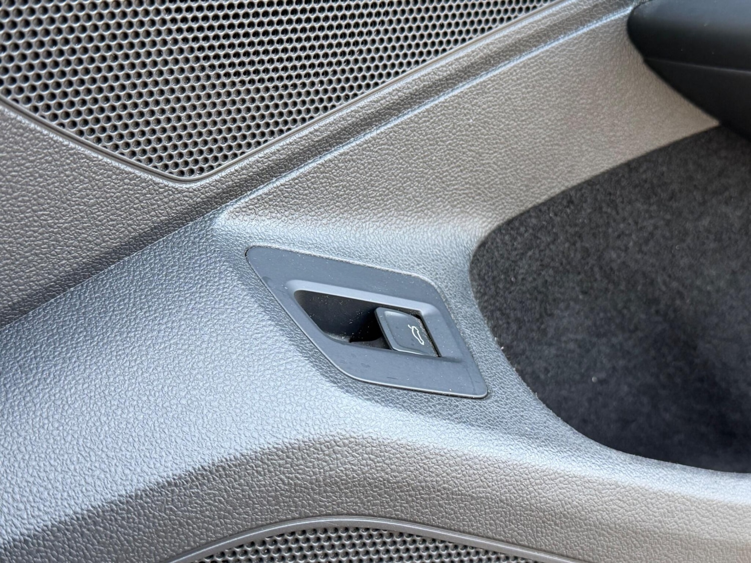 Used Volkswagen Passat 2016 for sale - 77958030: Photo 21