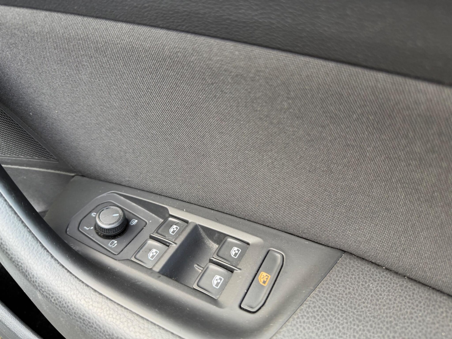 Used Volkswagen Passat 2016 for sale - 77958030: Photo 23