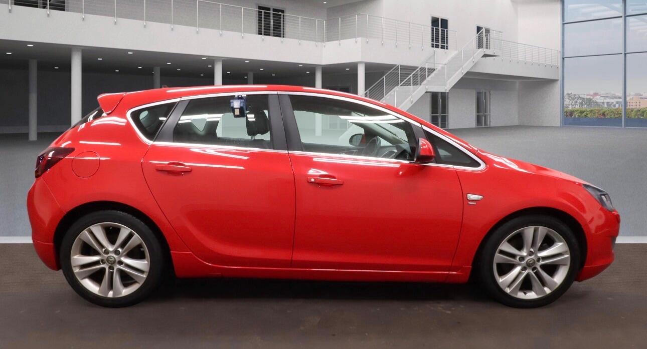 Used Vauxhall Astra 2011 for sale - 77377078: Photo 5
