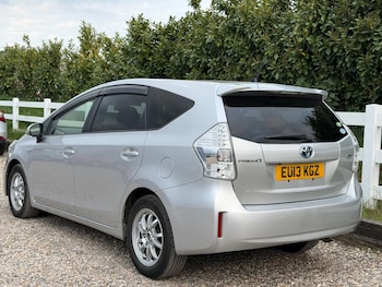 Used Toyota Prius+ 2013 for sale - 78516978: Photo