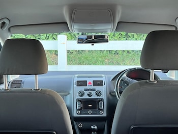 Used Volkswagen Touran 2010 for sale - 76251135: Photo