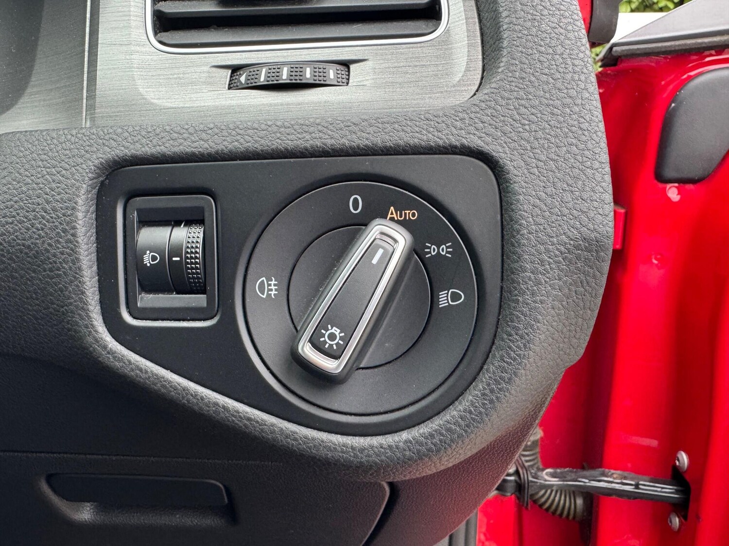 Used Volkswagen Golf 2013 for sale - 76072121: Photo 26