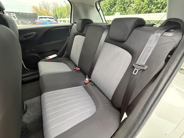 Used Fiat Punto 2017 for sale - 76259305: Photo 12