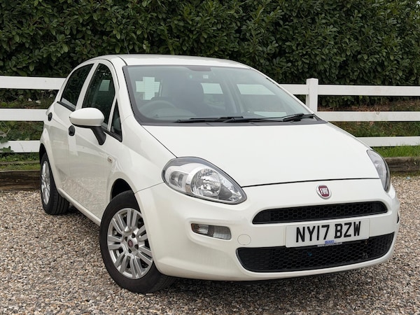 Used Fiat Punto 2017 for sale - 76259305: Photo 1