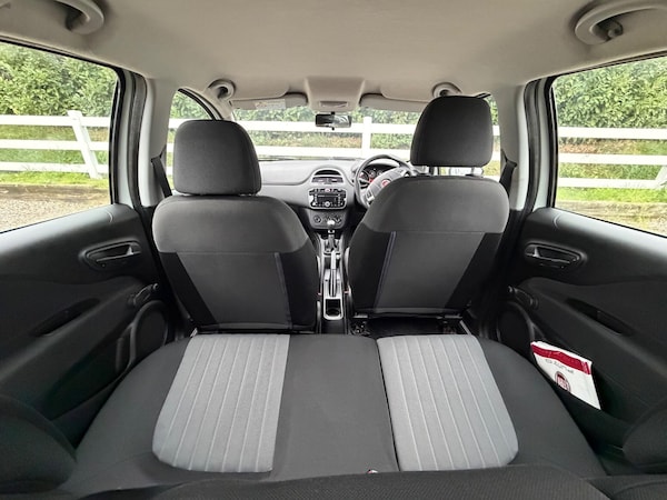 Used Fiat Punto 2017 for sale - 76259305: Photo 26