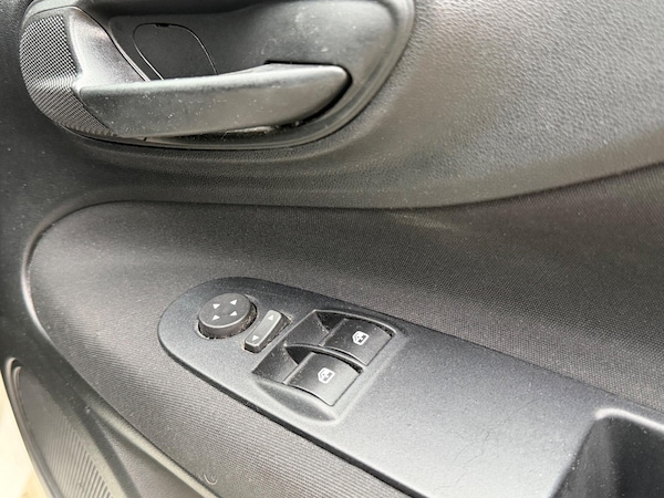 Used Fiat Punto 2017 for sale - 76259305: Photo 27