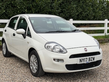 Used Fiat Punto 2017 for sale - 76259305: Photo 4