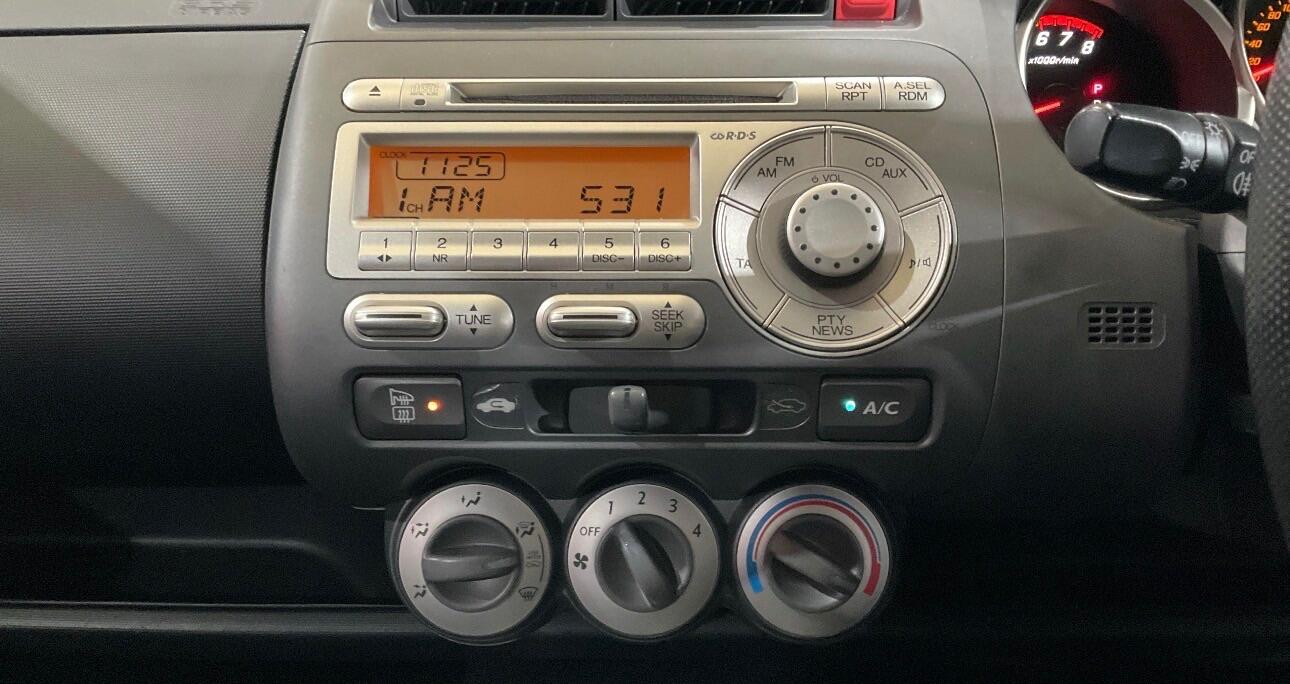 Used Honda Jazz 2009 for sale - 77978009: Photo 10