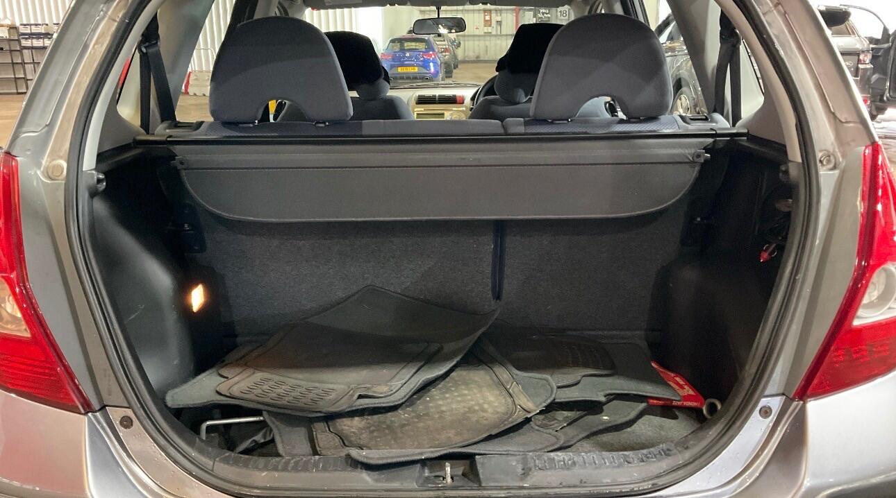 Used Honda Jazz 2009 for sale - 77978009: Photo 11