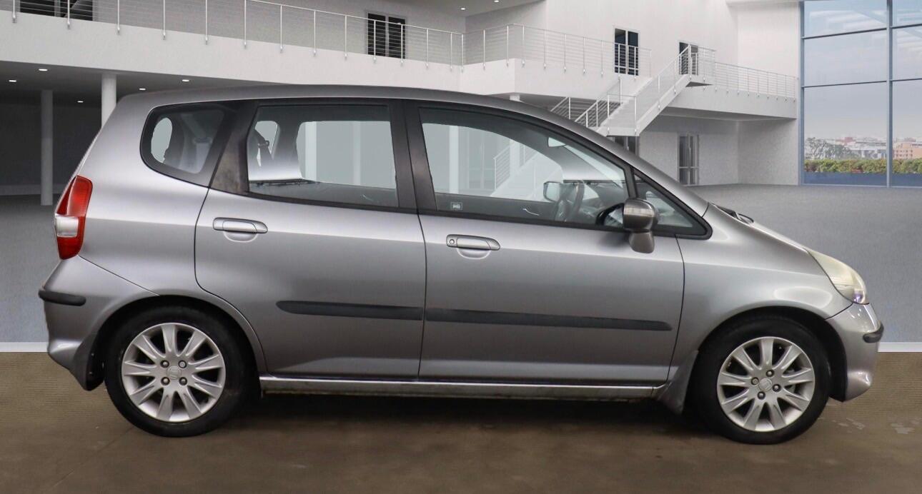 Used Honda Jazz 2009 for sale - 77978009: Photo 6