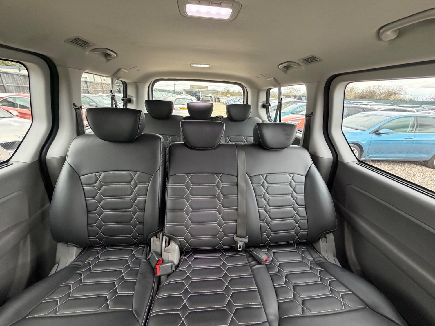 Used Hyundai i800 2019 for sale - 78100051: Photo 28