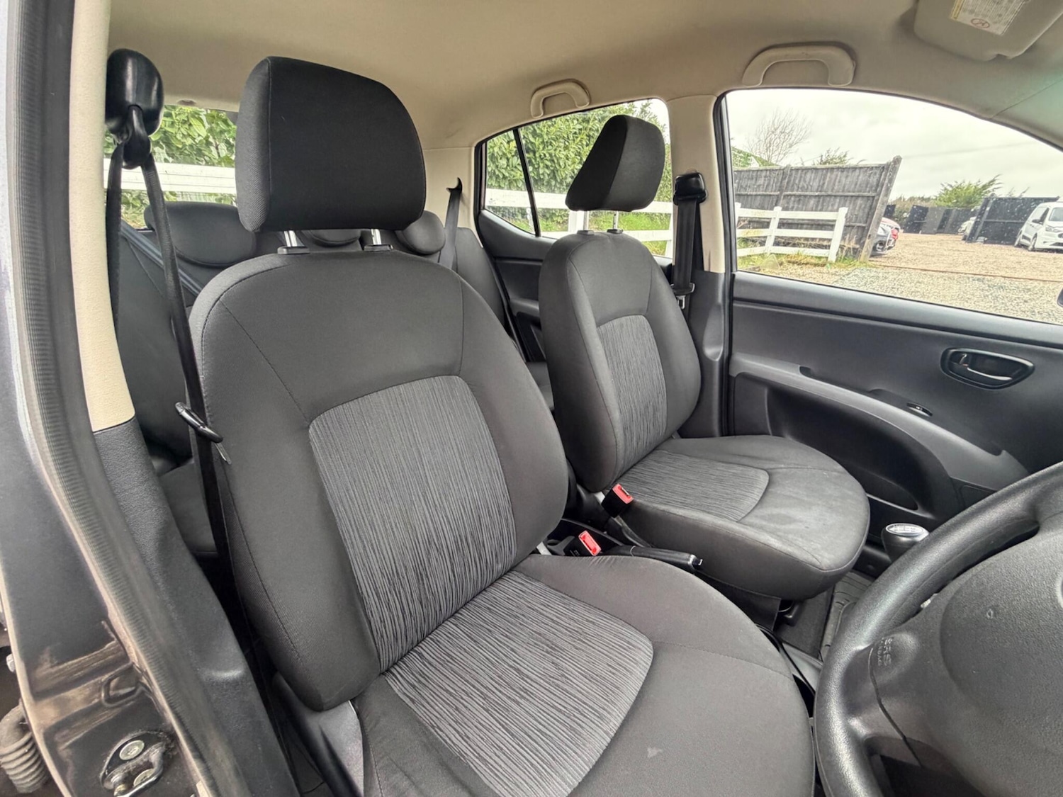 Used Hyundai i10 for sale - 77683360: Photo 17