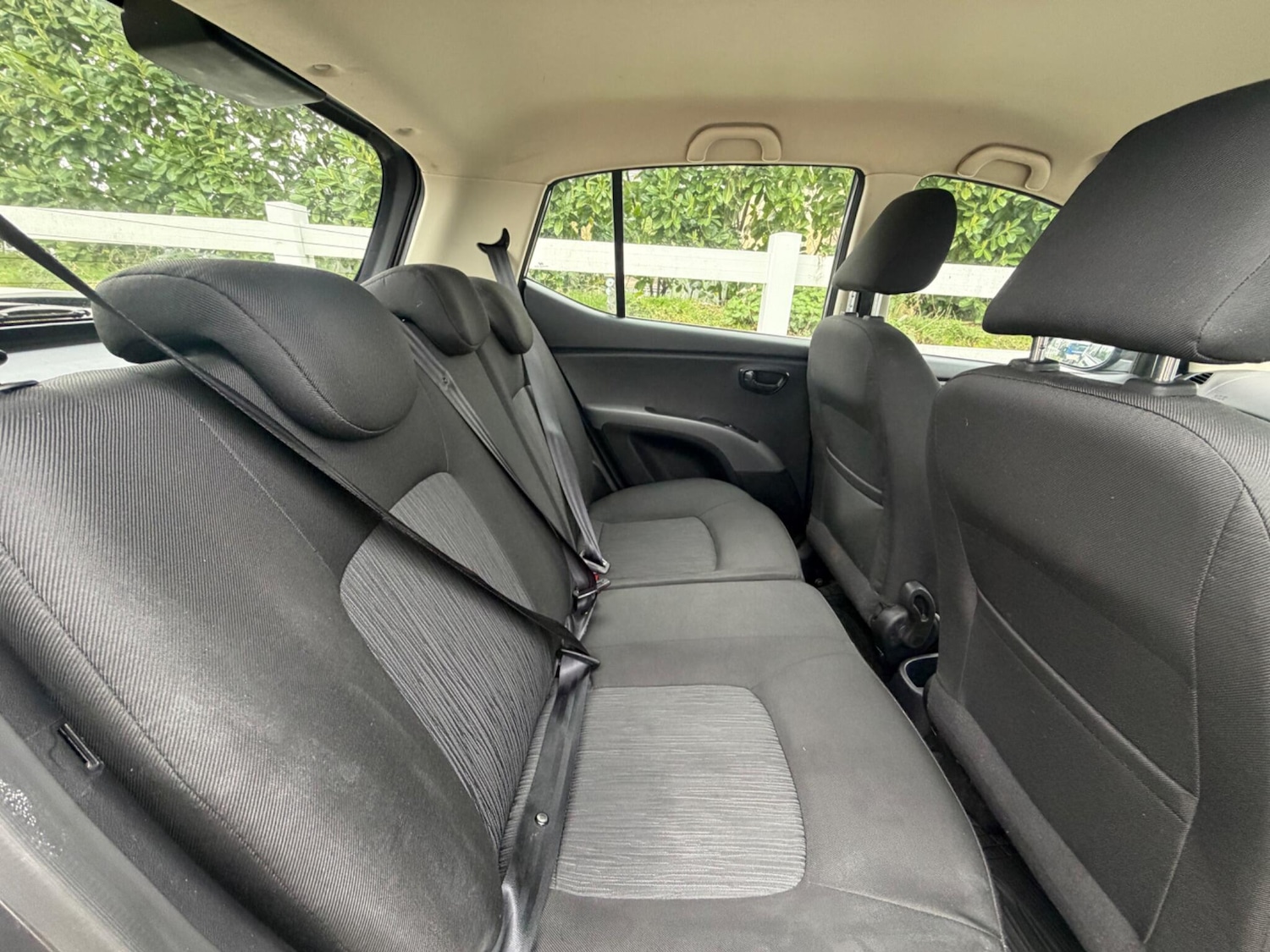 Used Hyundai i10 for sale - 77683360: Photo 21