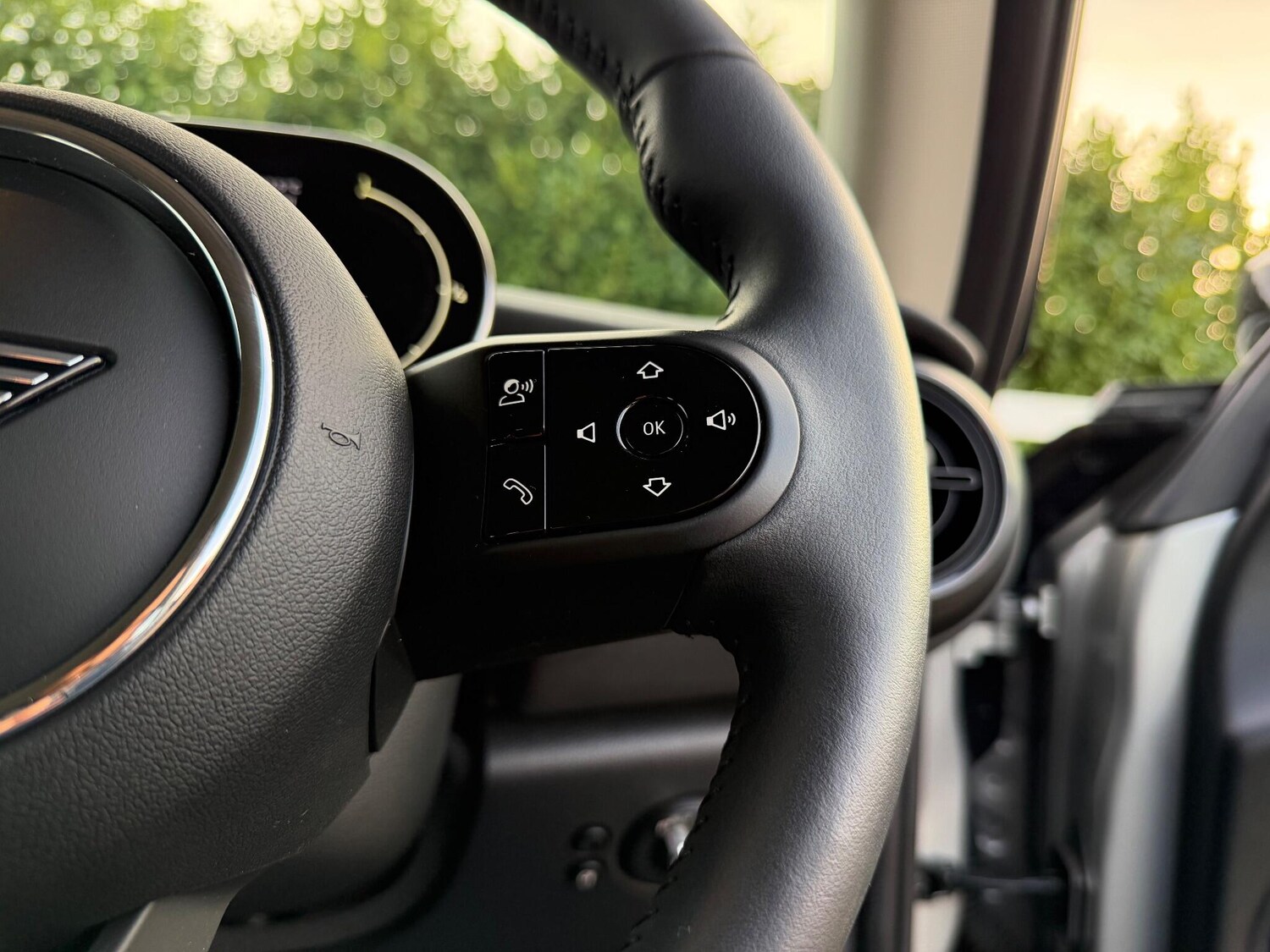 Used MINI Hatch 2024 for sale - 76597136: Photo 25