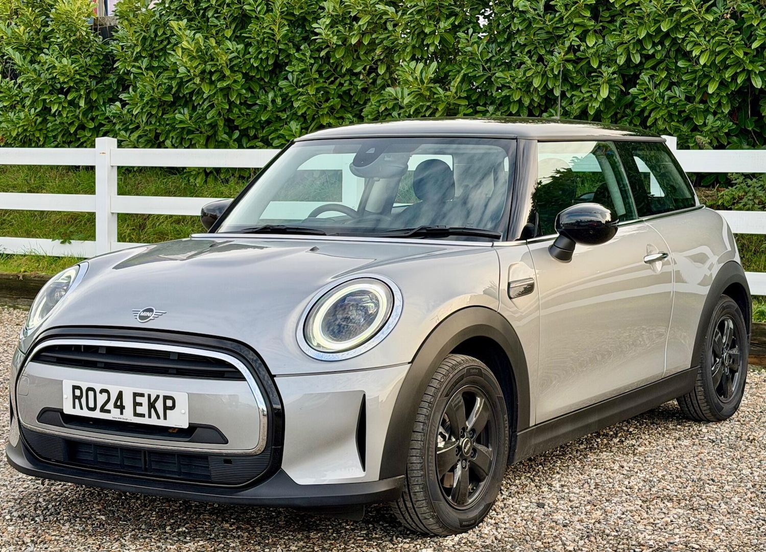 Used MINI Hatch 2024 for sale - 76597136: Photo 3