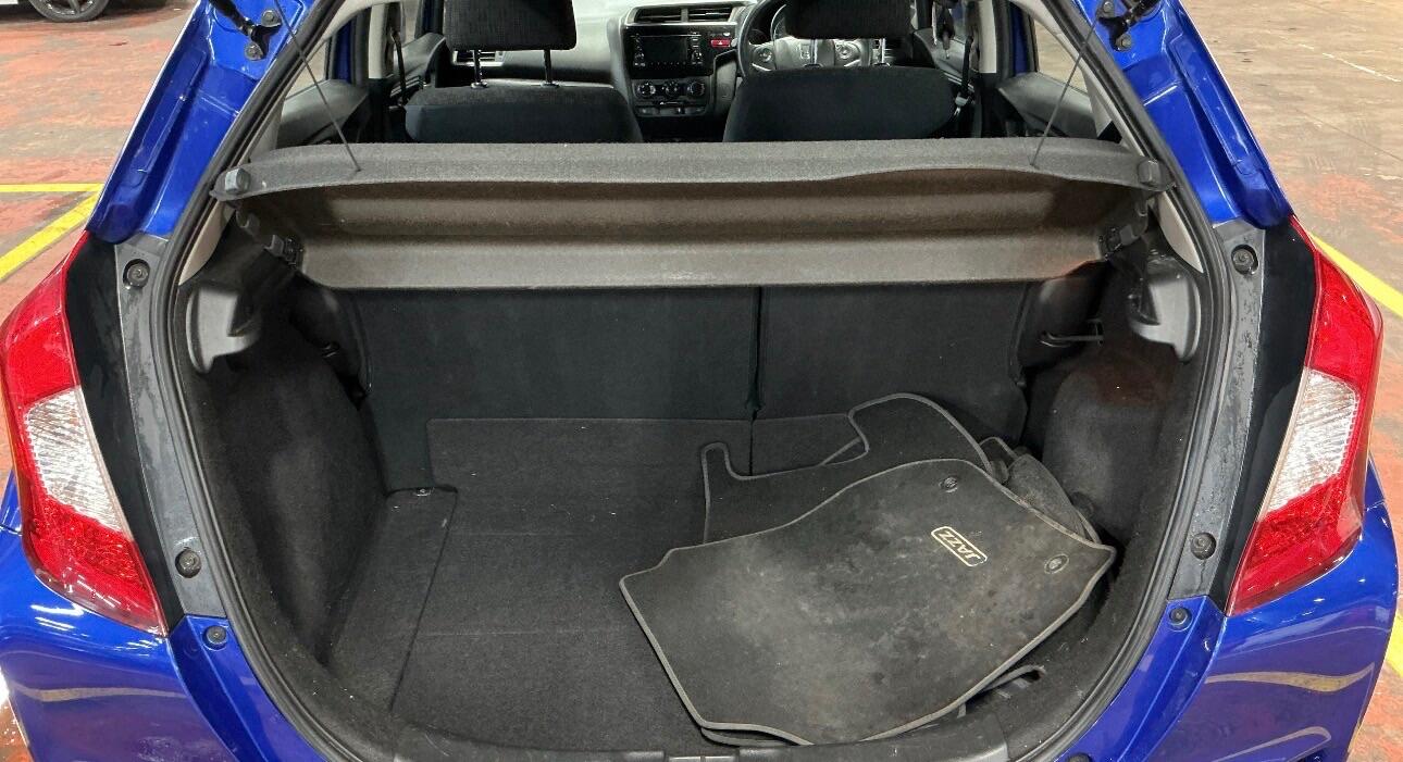 Used Honda Jazz 2016 for sale - 77330529: Photo 10