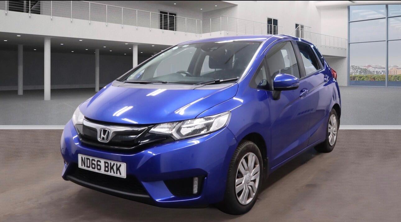 Used Honda Jazz 2016 for sale - 77330529: Photo 2