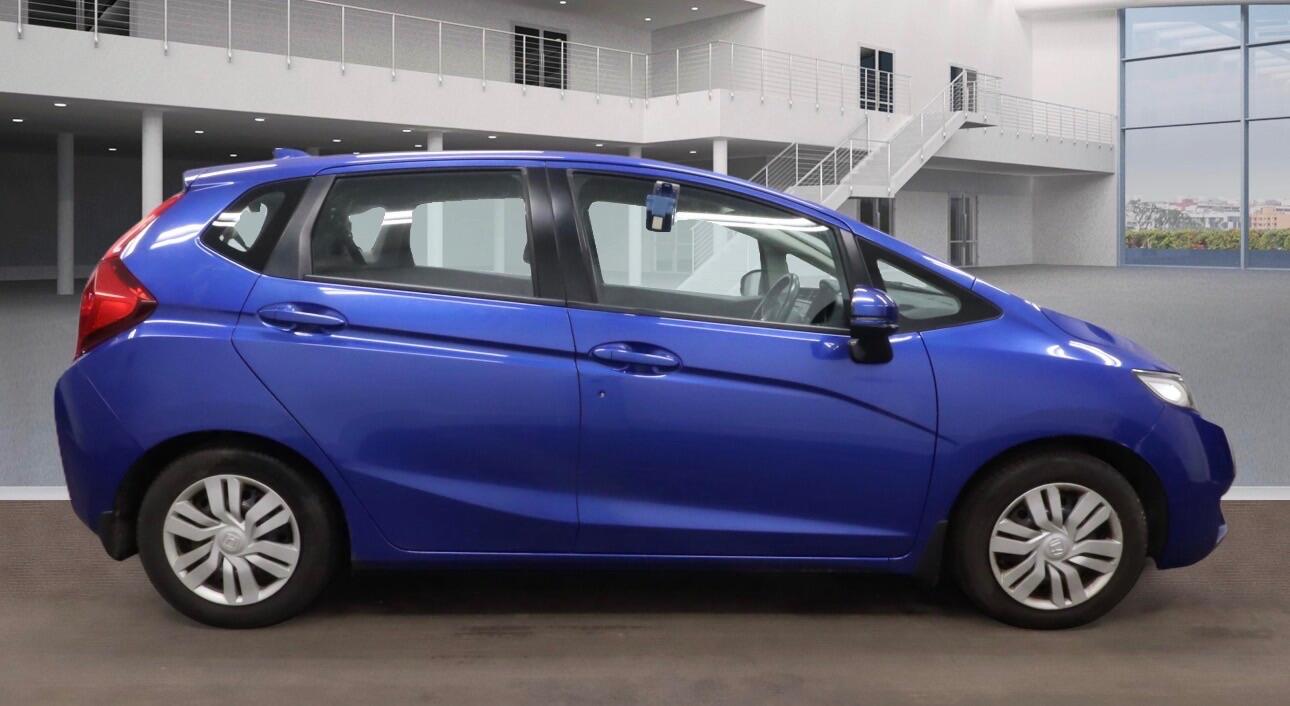 Used Honda Jazz 2016 for sale - 77330529: Photo 5