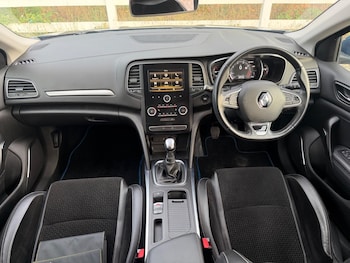 Used Renault Megane 2017 for sale - 78759895: Photo
