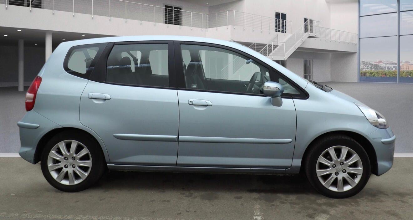 Used Honda Jazz 2006 for sale - 77854272: Photo 5