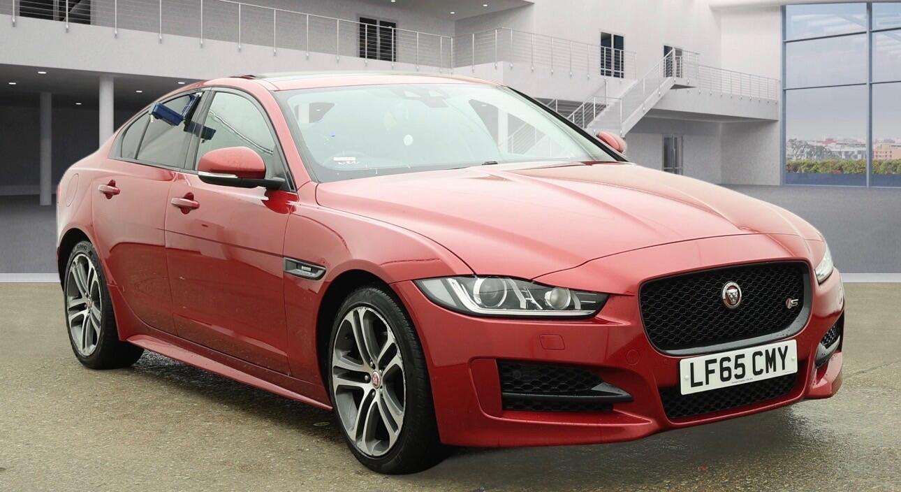 Used Jaguar XE 2015 for sale - 77082133: Photo 1