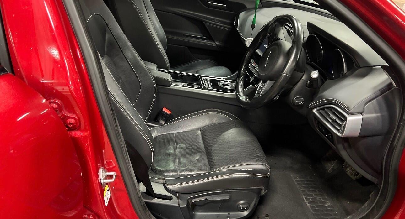 Used Jaguar XE 2015 for sale - 77082133: Photo 7