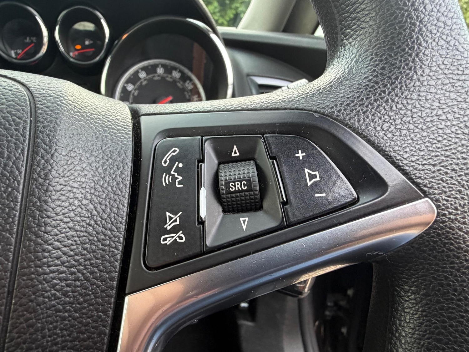 Used Vauxhall Astra 2015 for sale - 77029227: Photo 24