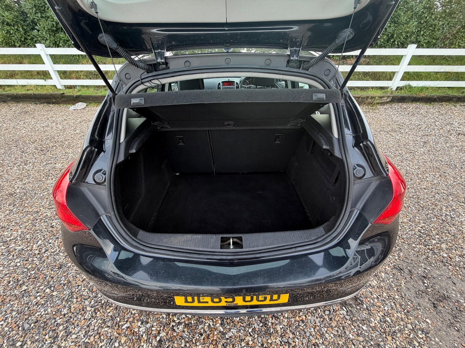 Used Vauxhall Astra 2015 for sale - 77029227: Photo 29