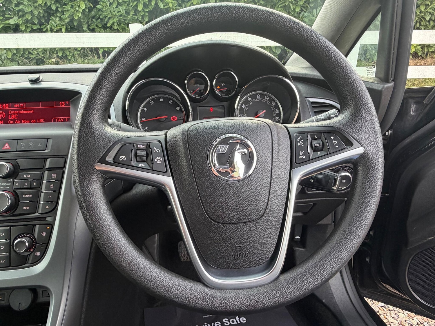 Used Vauxhall Astra 2015 for sale - 77029227: Photo 31